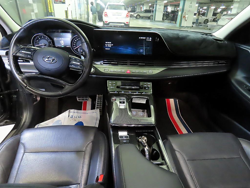 HYUNDAI Grandeur - Vista 10