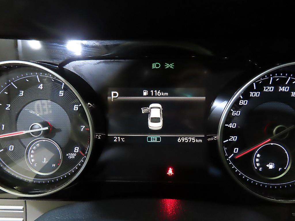 HYUNDAI Grandeur - Vista 9