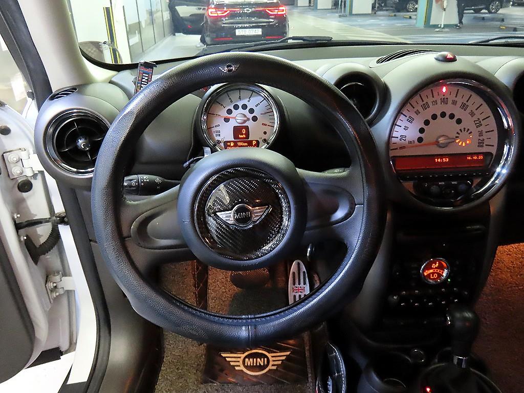 Mini Countryman - Vista 8