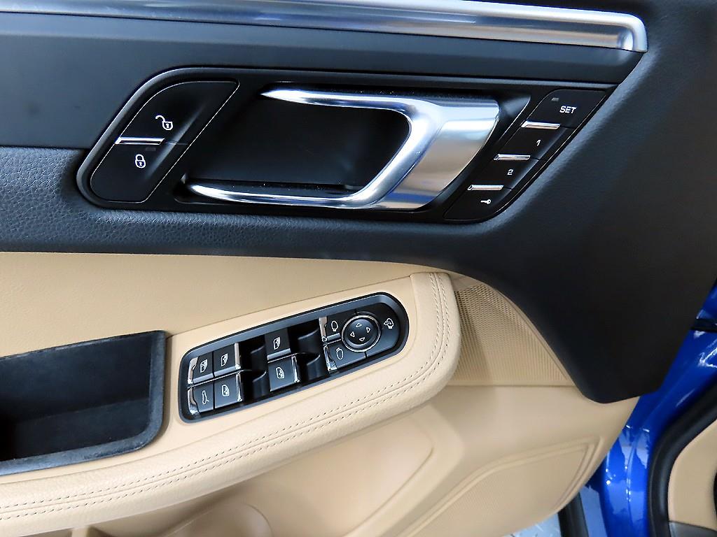 Porsche Macan - Vista 11