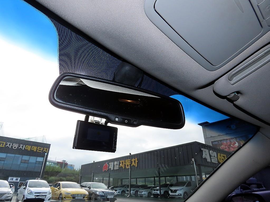 HYUNDAI Grandeur - Vista 12