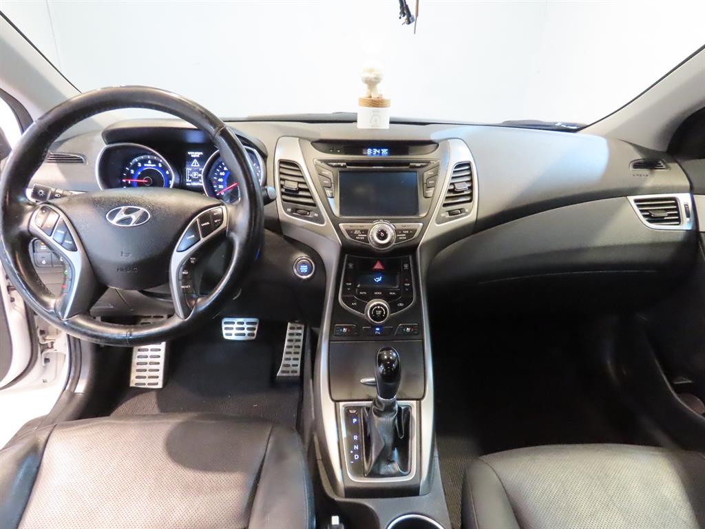 HYUNDAI Avante 2014 Blanco - Importación desde Corea - HF Imports Iquique - Foto 7