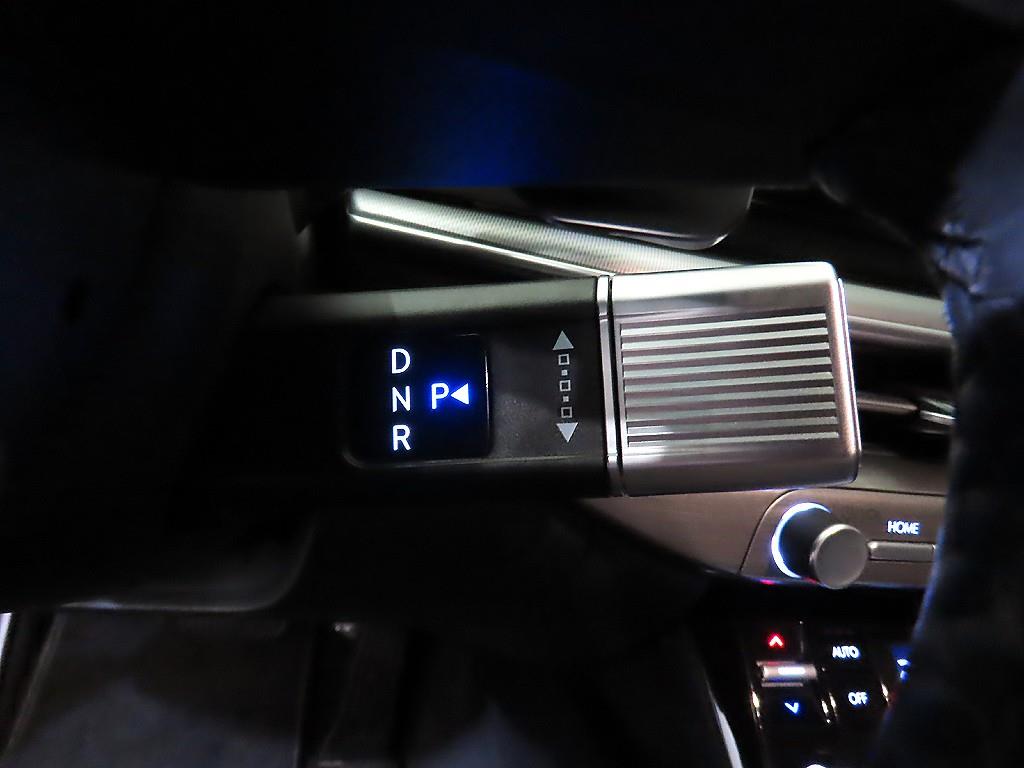 HYUNDAI Grandeur - Vista 12