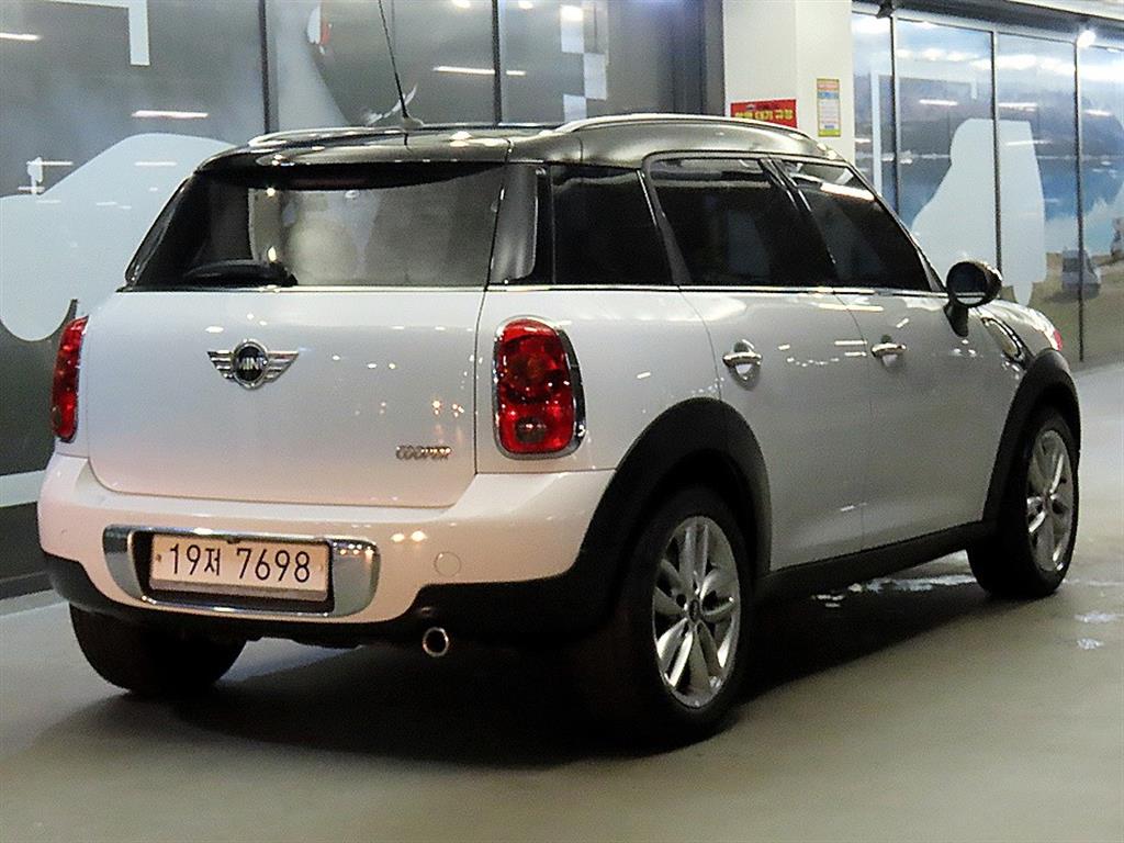 Mini Countryman - Vista 4