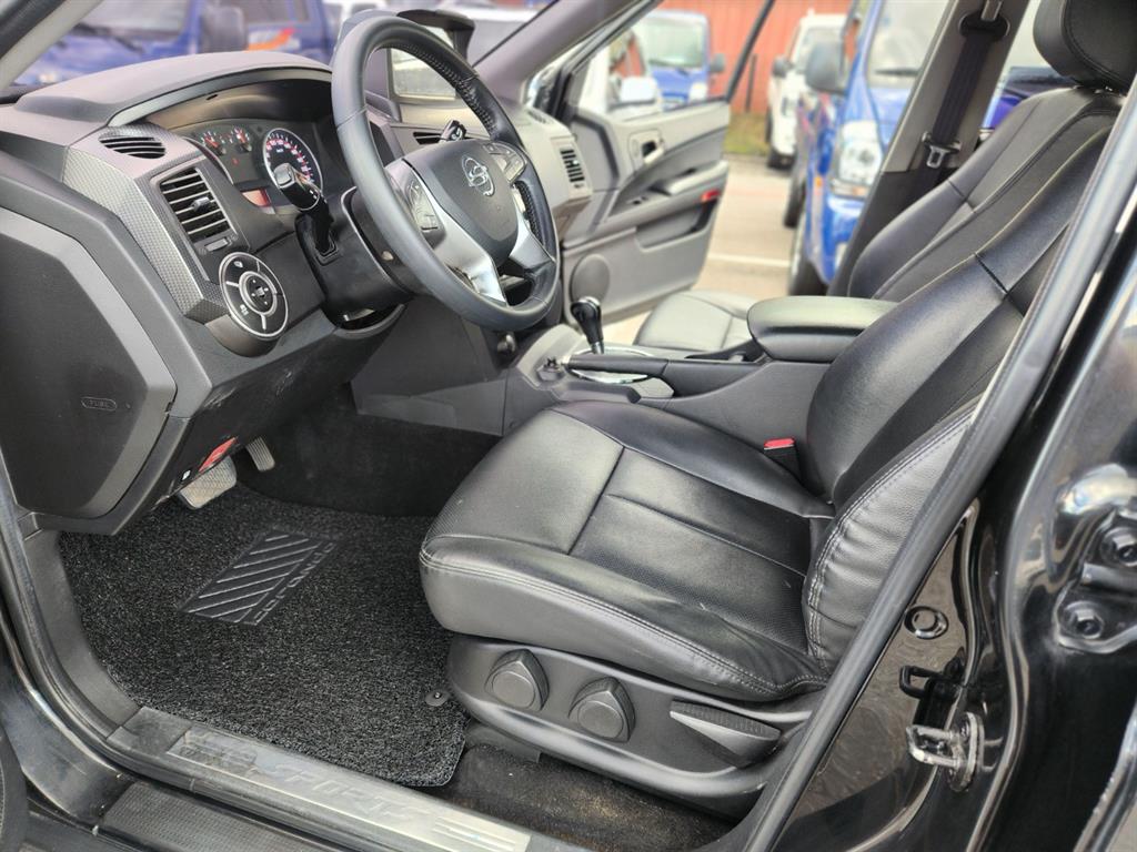 Ssangyong Korando - Vista 12