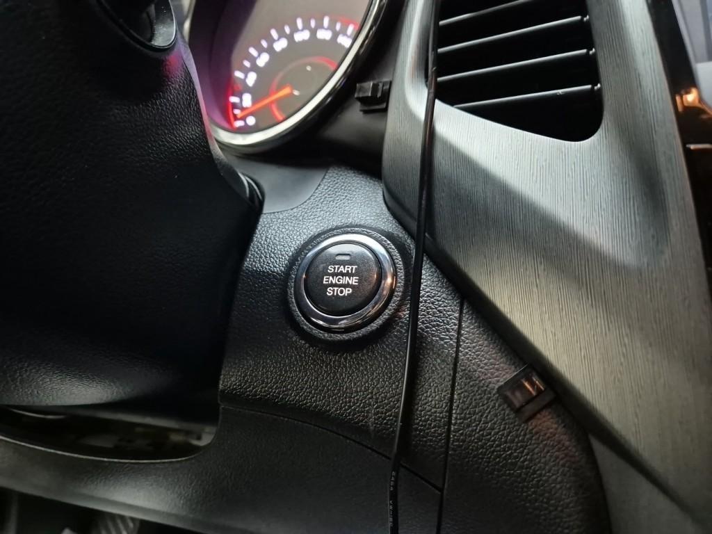 Ssangyong Tivoli - Vista 8