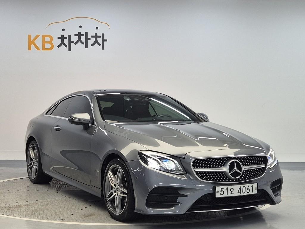 Mercedes Benz E class - Vista 4