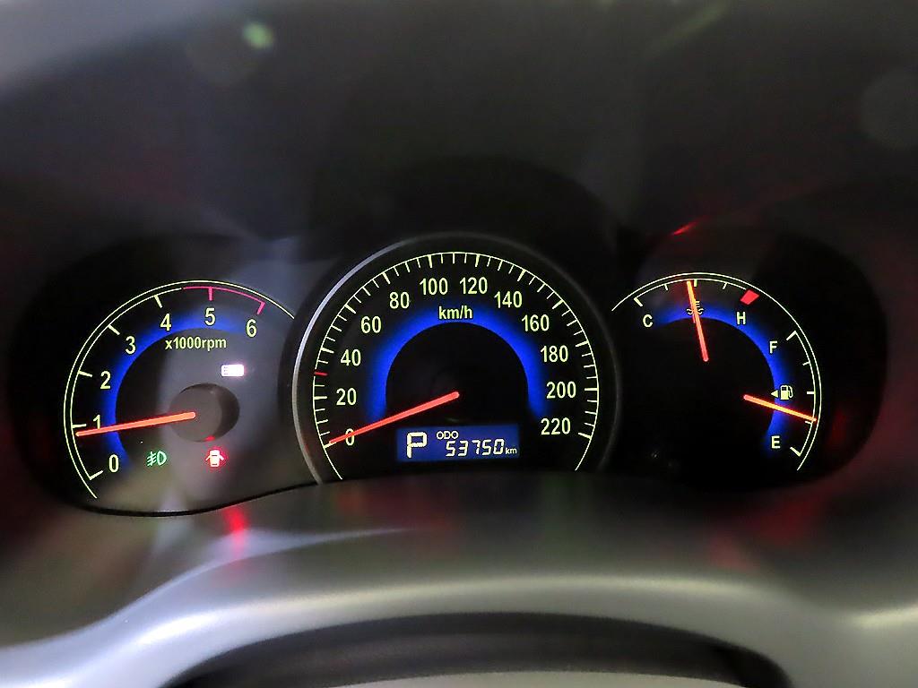 KIA Carnival - Vista 9