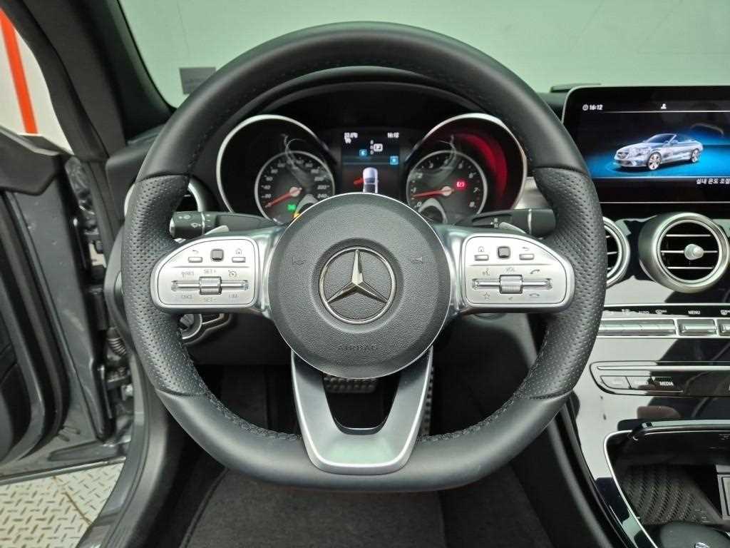 Mercedes Benz C Class - Vista 8