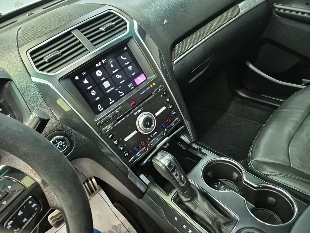 Ford Explorer - Vista 10