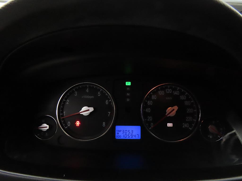 HYUNDAI Grandeur - Vista 9