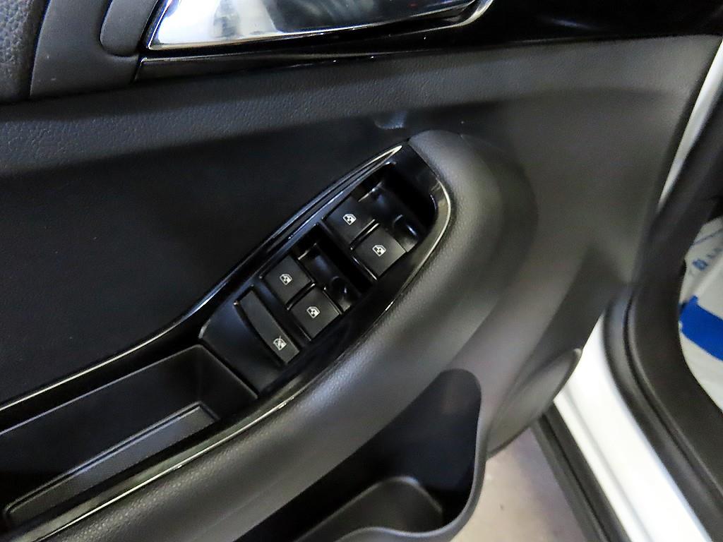 Chevrolet Orlando 2014 Blanco - Importación desde Corea - HF Imports Iquique - Foto 13