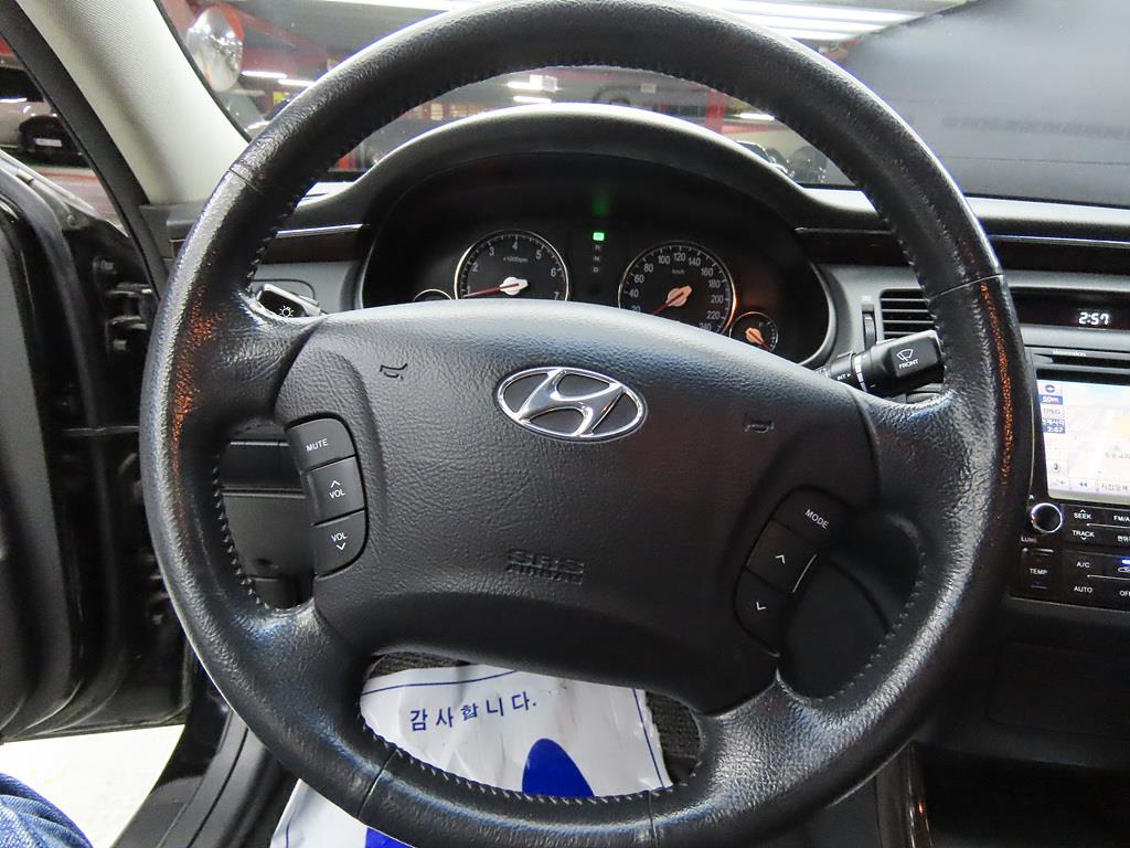 HYUNDAI Grandeur - Vista 8