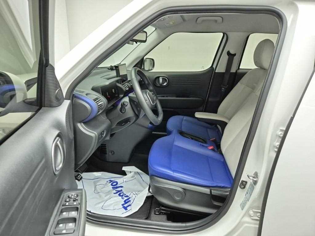 HYUNDAI Casper - Vista 11