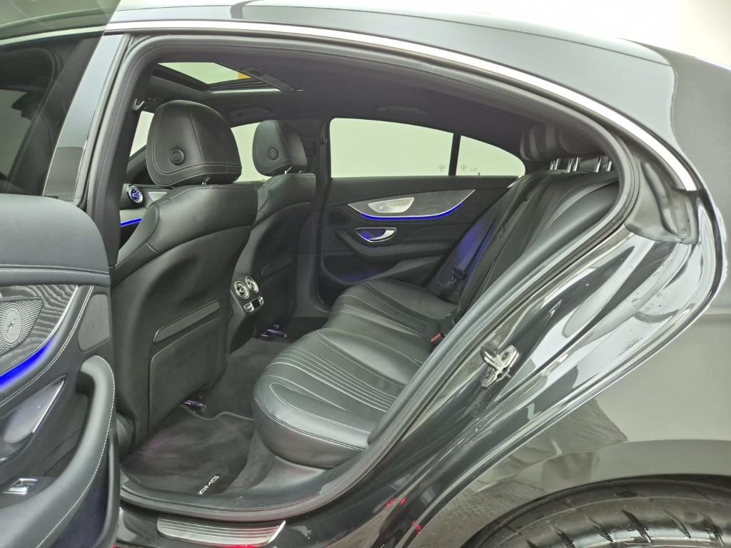 Mercedes Benz CLS Class - Vista 12