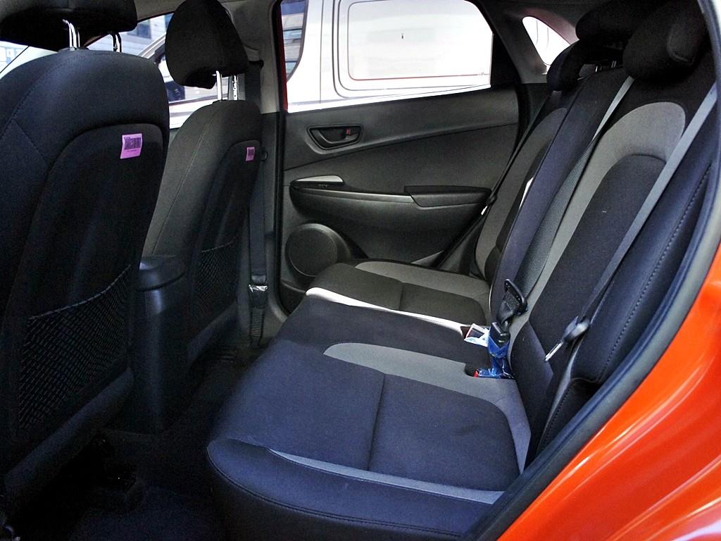 HYUNDAI Kona - Vista 11