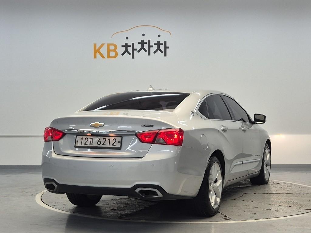 Chevrolet Impala - Vista 4