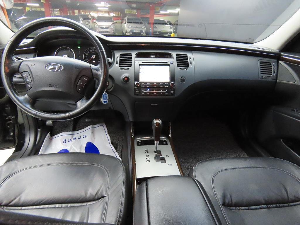 HYUNDAI Grandeur - Vista 7