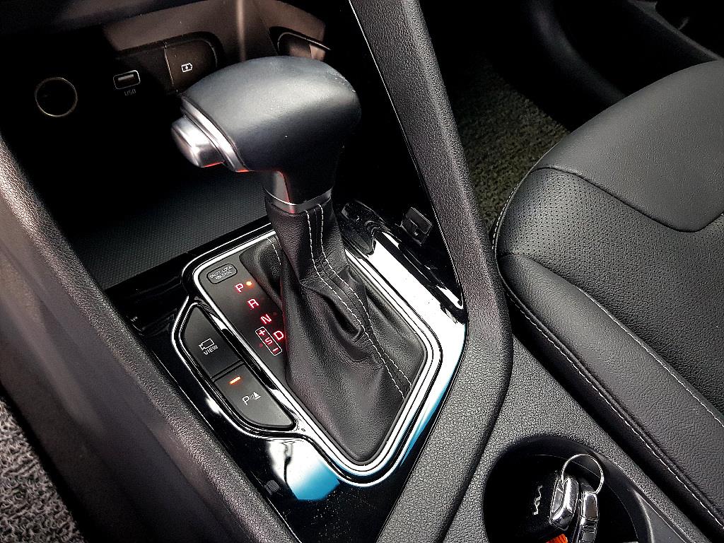 KIA Niro 2022 Blanco - Importación desde Corea - HF Imports Iquique - Foto 13