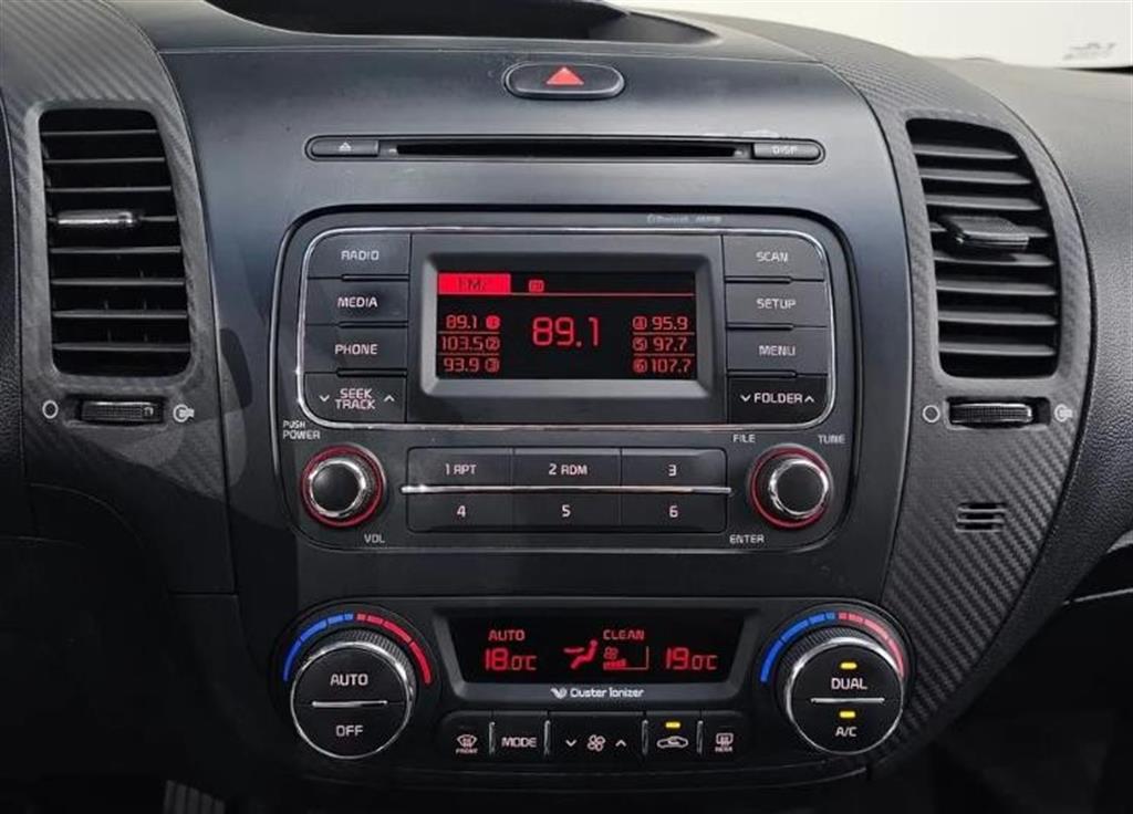 KIA K3 2013 Blanco - Importación desde Corea - HF Imports Iquique - Foto 12