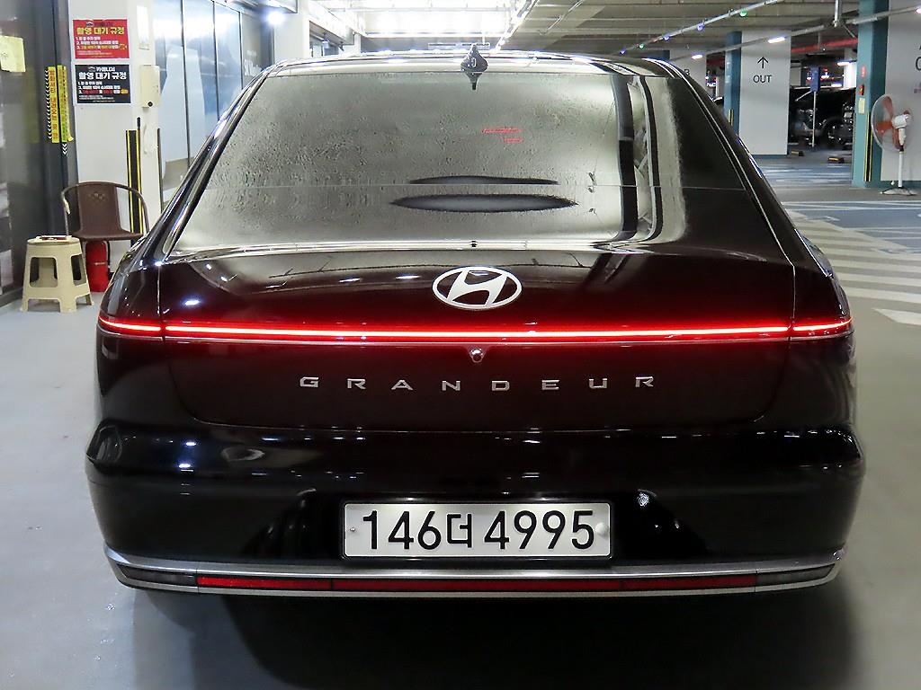HYUNDAI Grandeur - Vista 5