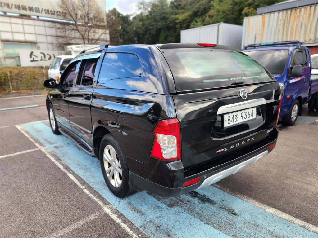 Ssangyong Korando - Vista 5