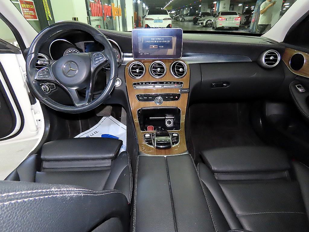 Mercedes Benz C Class - Vista 10