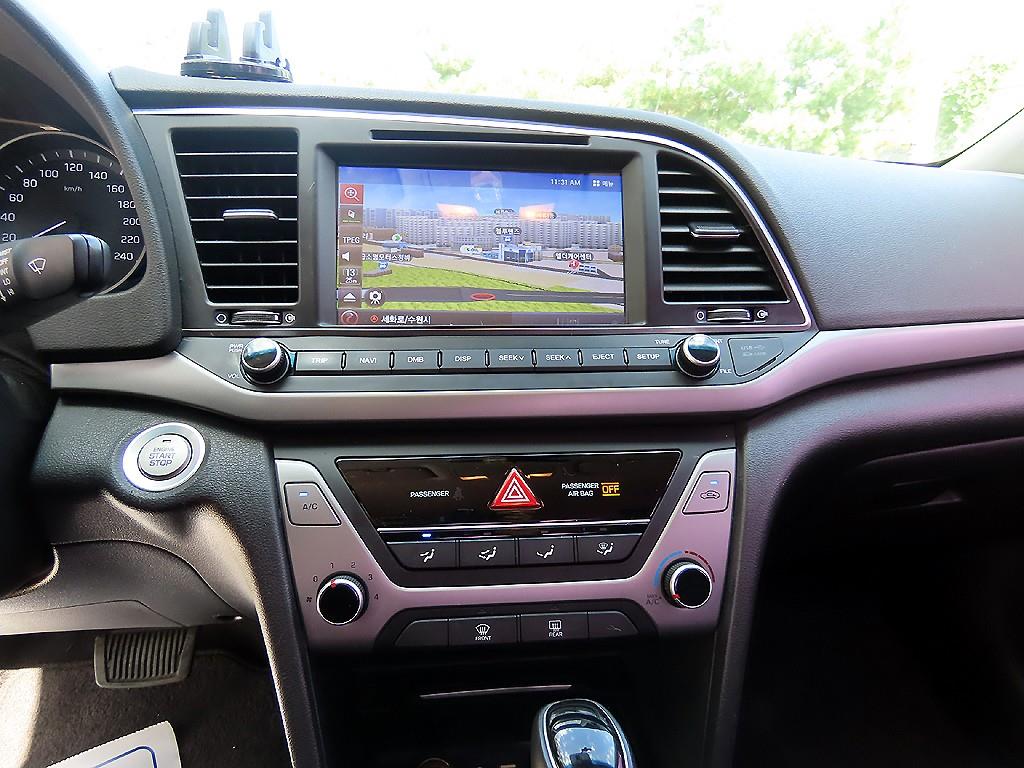 HYUNDAI Avante 2018 Gris - Importación desde Corea - HF Imports Iquique - Foto 13