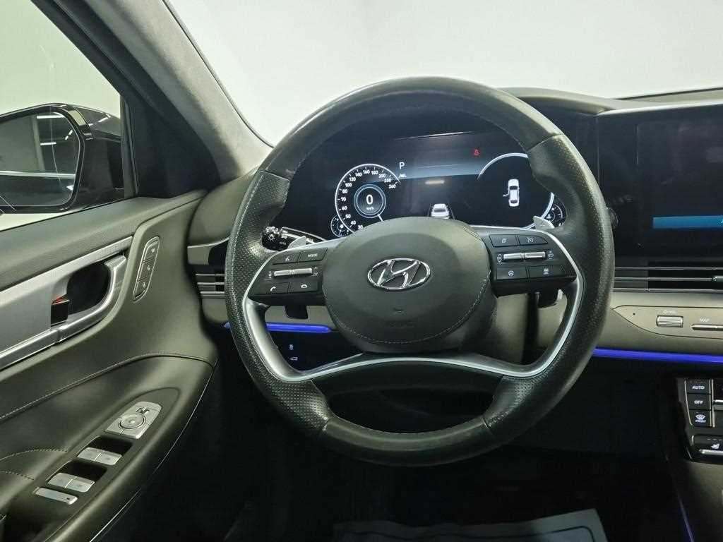 HYUNDAI Grandeur - Vista 9