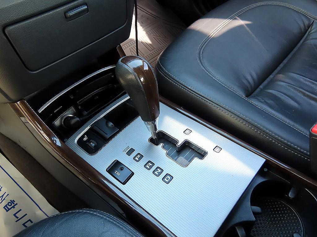 HYUNDAI Grandeur - Vista 11