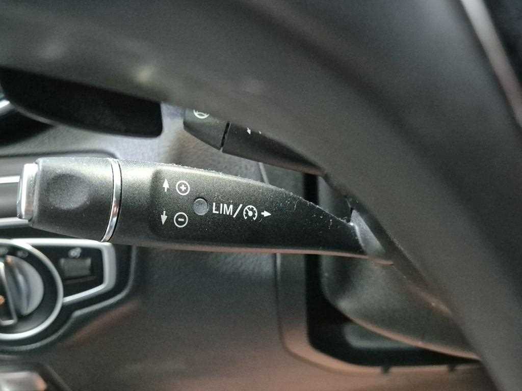 Mercedes Benz GLC Class 2018 Negro - Importación desde Corea - HF Imports Iquique - Foto 16