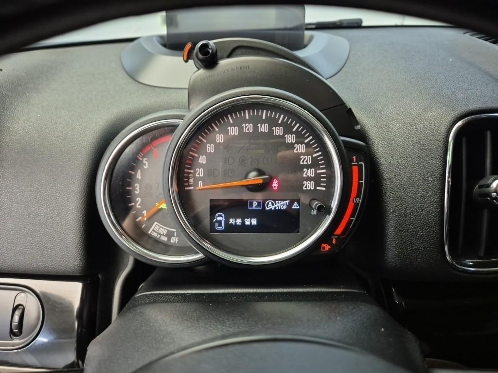 Mini Countryman - Vista 6