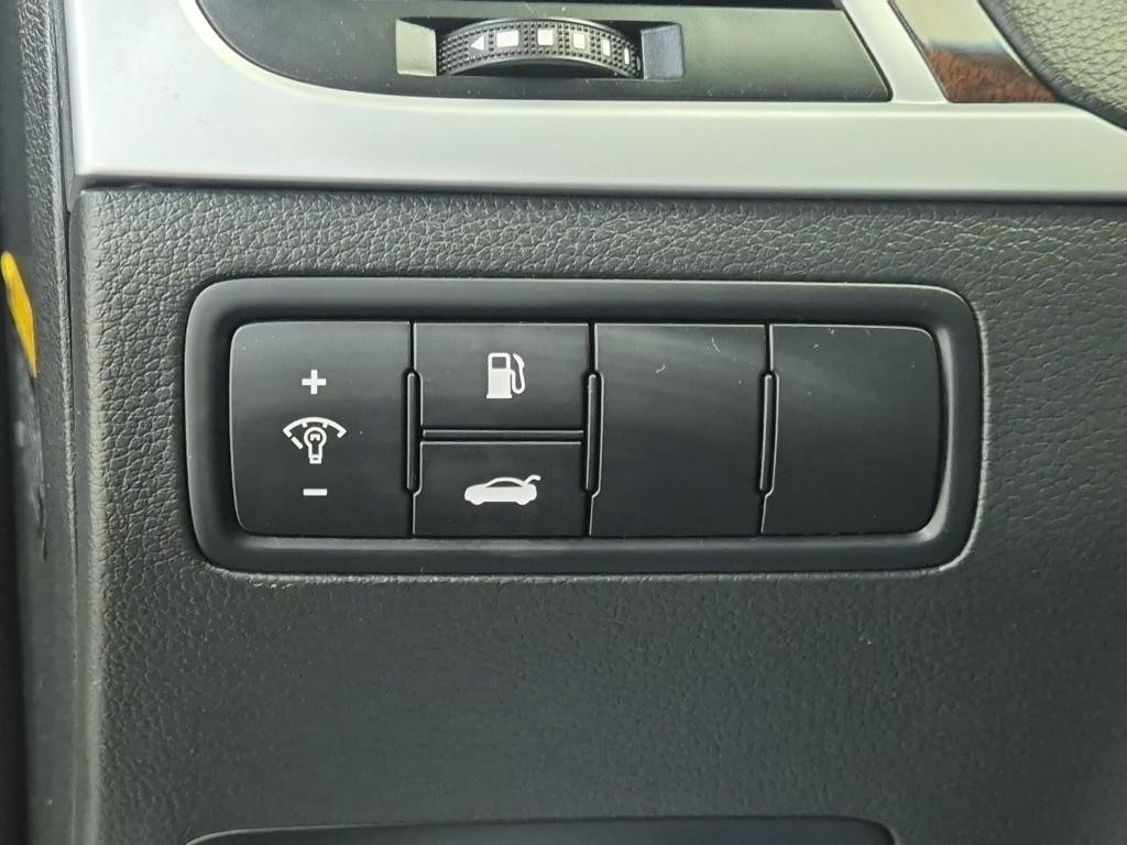 HYUNDAI Genesis 2015 Negro - Importación desde Corea - HF Imports Iquique - Foto 17