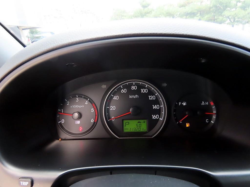 HYUNDAI Starex - Vista 10