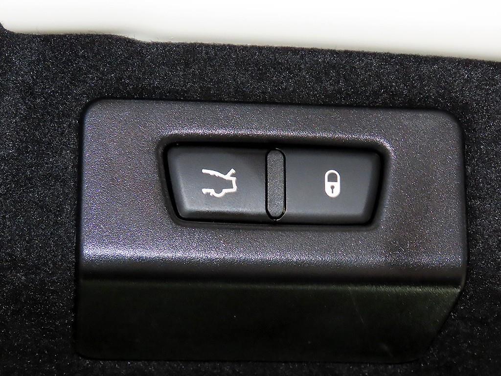 Maserati Quattroforte 2017 Blanco - Importación desde Corea - HF Imports Iquique - Foto 15