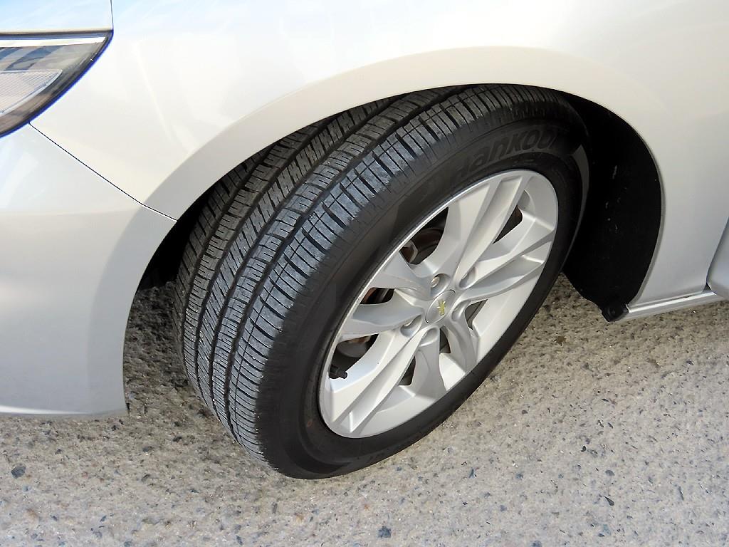 Chevrolet Malibu 2017 Gris - Importación desde Corea - HF Imports Iquique - Foto 19