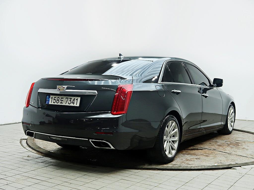 Cadillac CTS - Vista 7