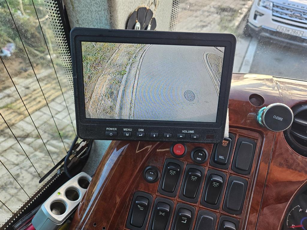 medium and large bus Medium Daewoo Bus - Vista 10