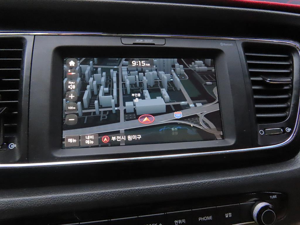 KIA Carnival - Vista 11