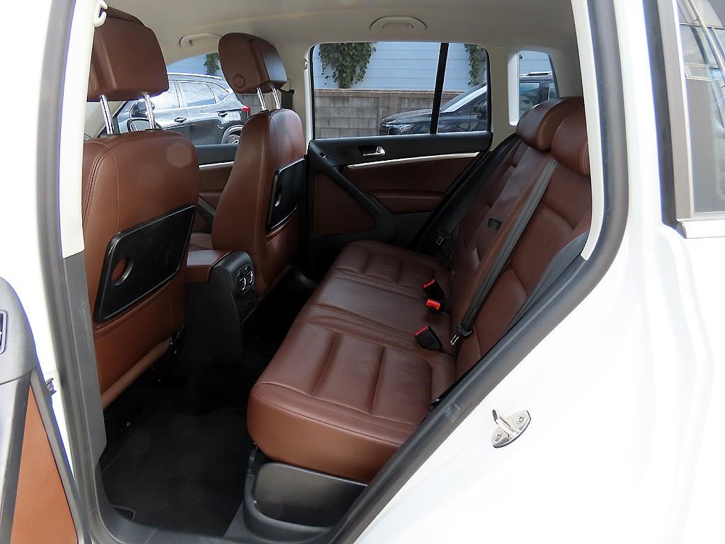 Volkswagen Tiguan - Vista 6