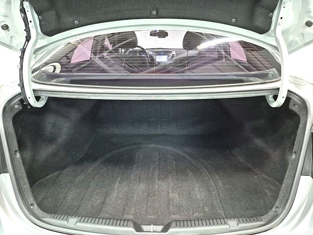 HYUNDAI Avante 2014 Gris - Importación desde Corea - HF Imports Iquique - Foto 17