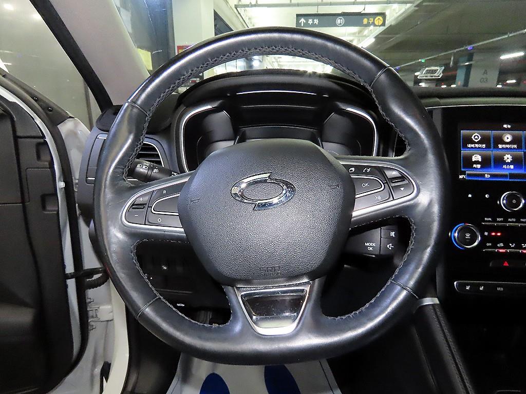 SAMSUNG QM6 - Vista 8