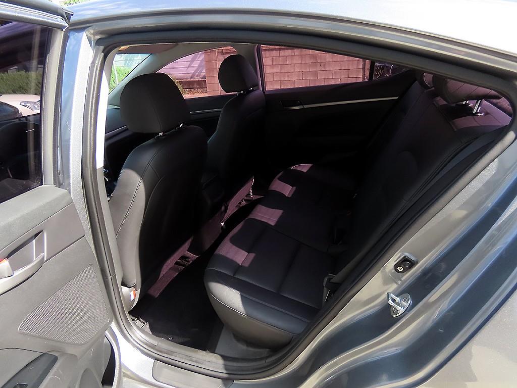 HYUNDAI Avante - Vista 6