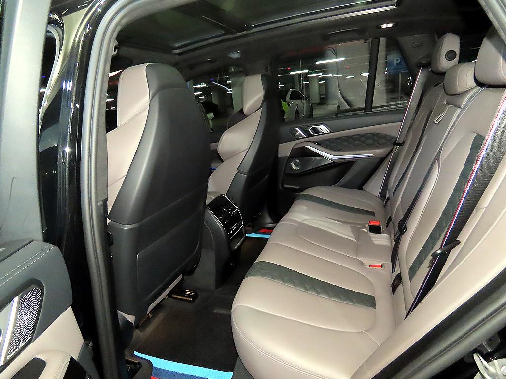 BMW X5M - Vista 7