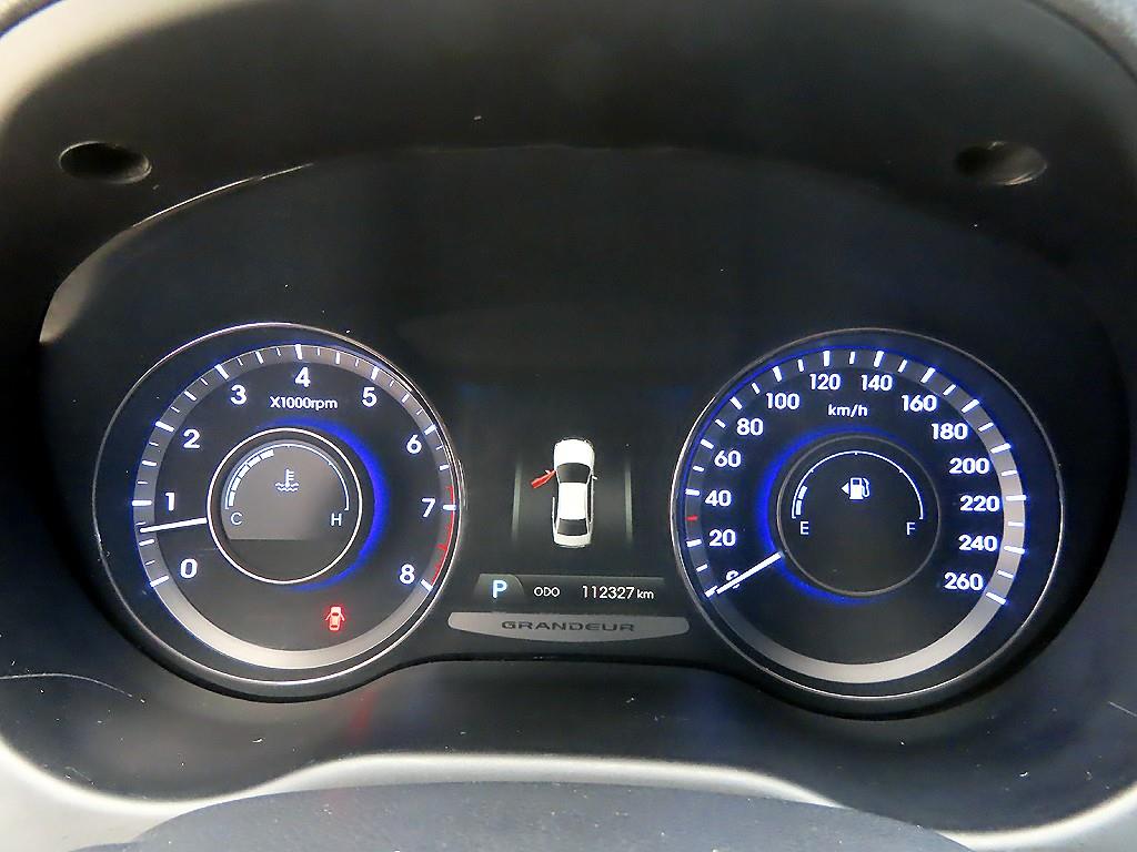 HYUNDAI Grandeur - Vista 9