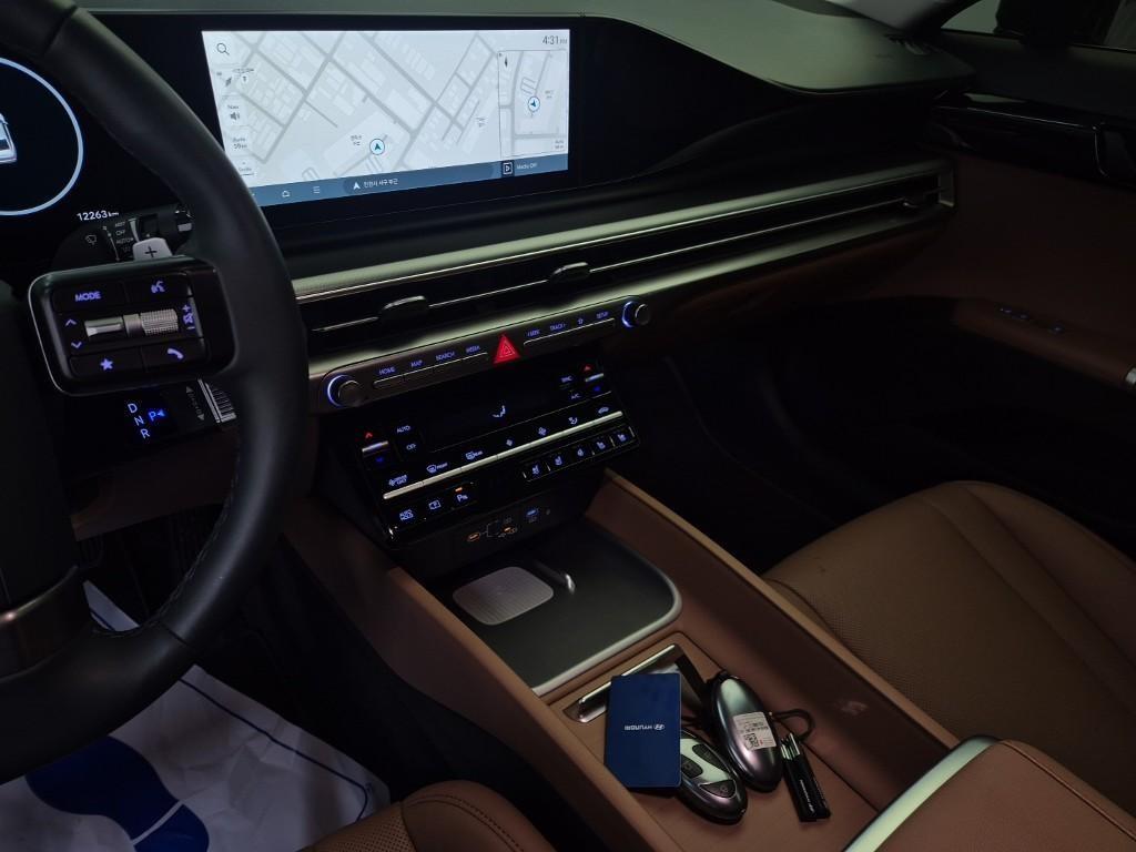 HYUNDAI Grandeur - Vista 10