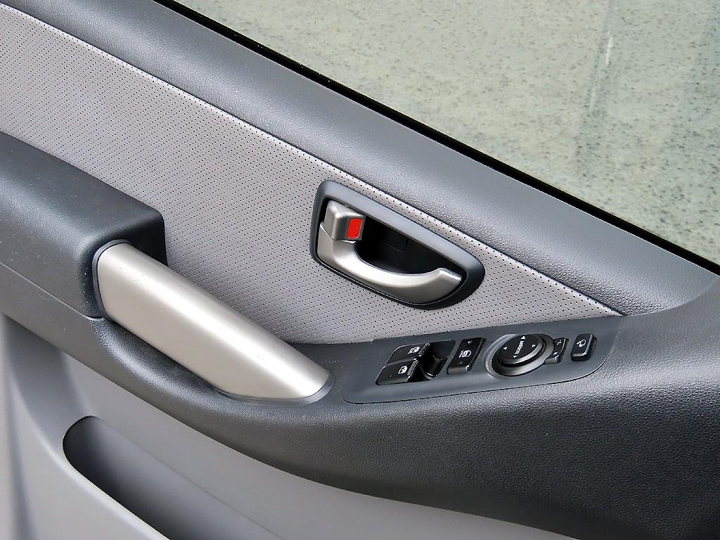 HYUNDAI Starex - Vista 12