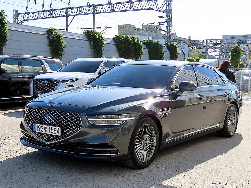 Genesis G90 - Vista 2