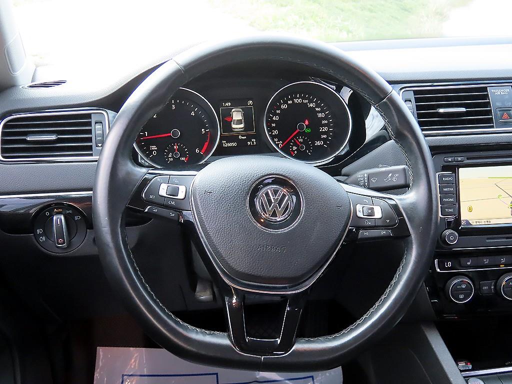 Volkswagen Jetta - Vista 7