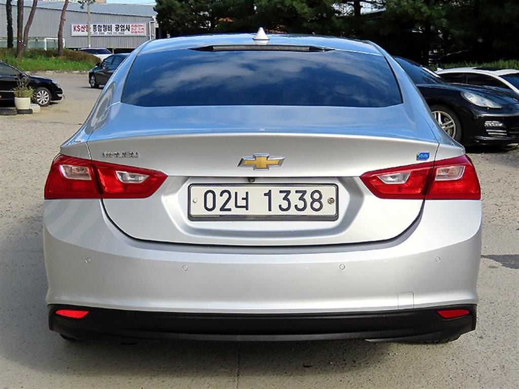 Chevrolet Malibu - Vista 4